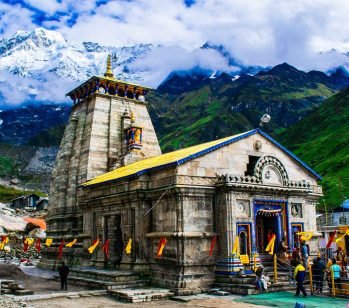 Kedarnath_Temple_in_Rainy_season